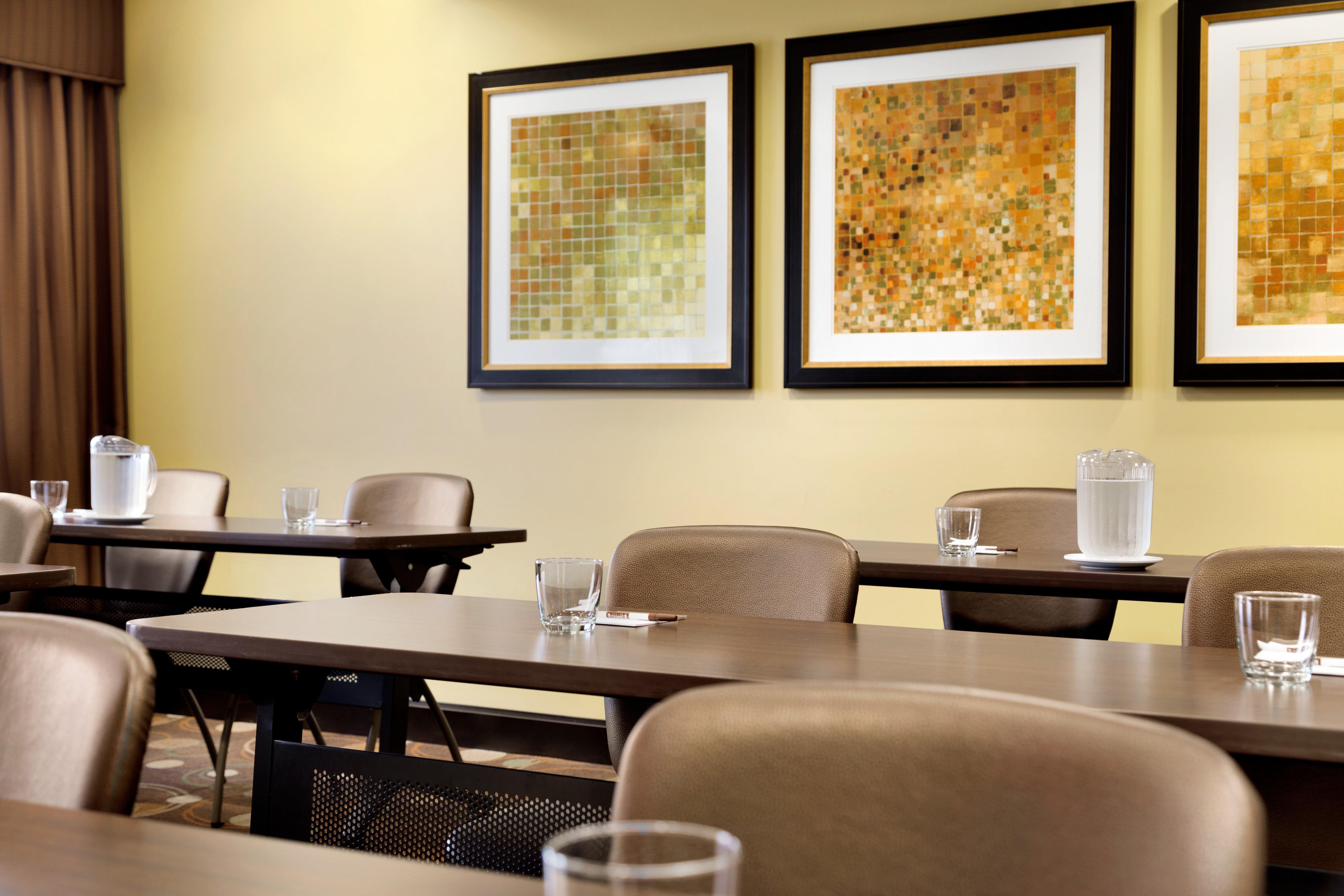 Staybridge Suites West Edmonton By Ihg Zewnętrze zdjęcie
