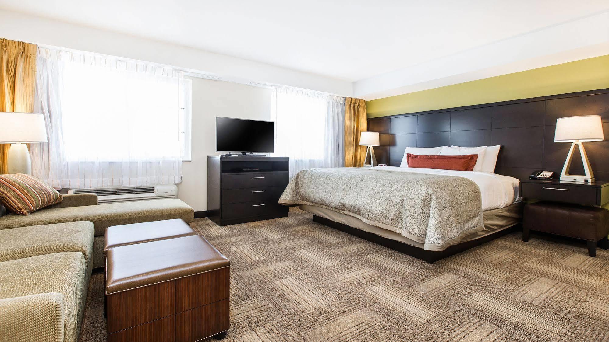 Staybridge Suites West Edmonton By Ihg Zewnętrze zdjęcie